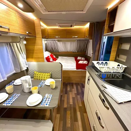 Idyllic Farm With Scenic Views And Concierge By Swisshut Casa de Férias