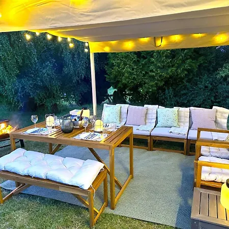 Idyllic Farm With Scenic Views And Concierge By Swisshut *