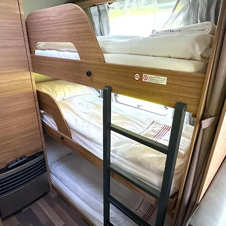 Swisshut Idyllic Farm Hébergement de vacances