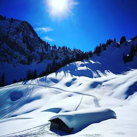 Idyllic Farm With Scenic Views And Concierge By Swisshut *